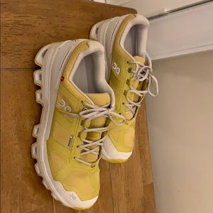 On shoes. Cloudventure Waterproof